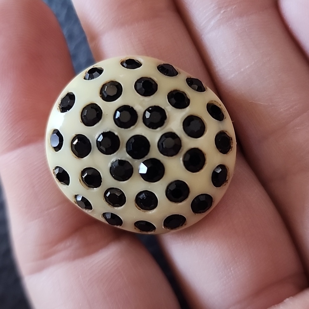 VTG WEISS Black and Cream Polka Dot Clip Earrings - Picture 6 of 9